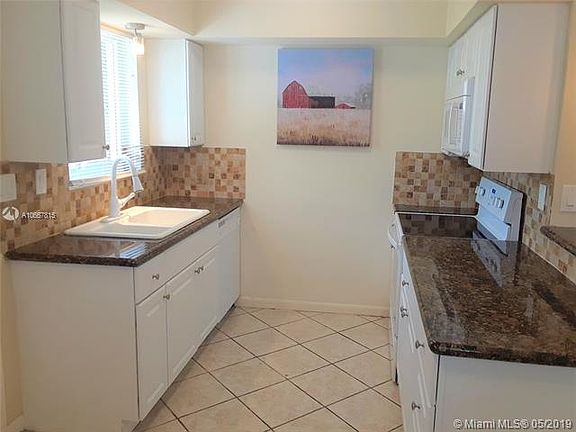 2nd image of 1512 NW 1st Ave #12