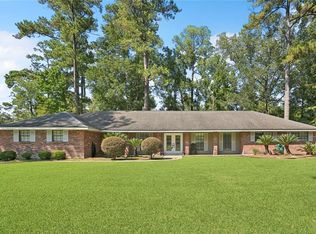106 Riverwood Dr, Covington, LA 70433