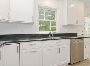 215 High St #16, Taunton, MA 02780