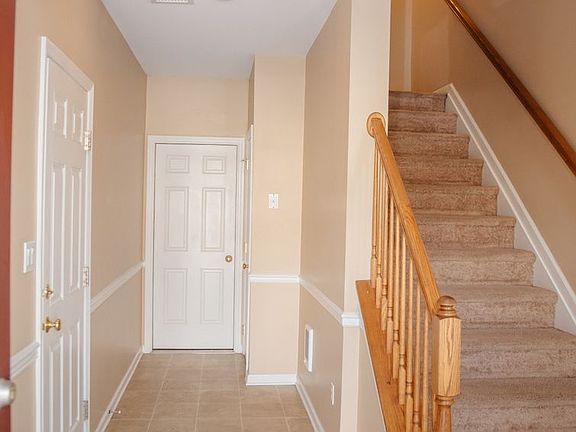 2nd image of 465 Sunday Dr
