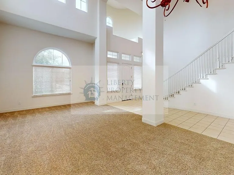 833 Branding Iron St — Photo 4