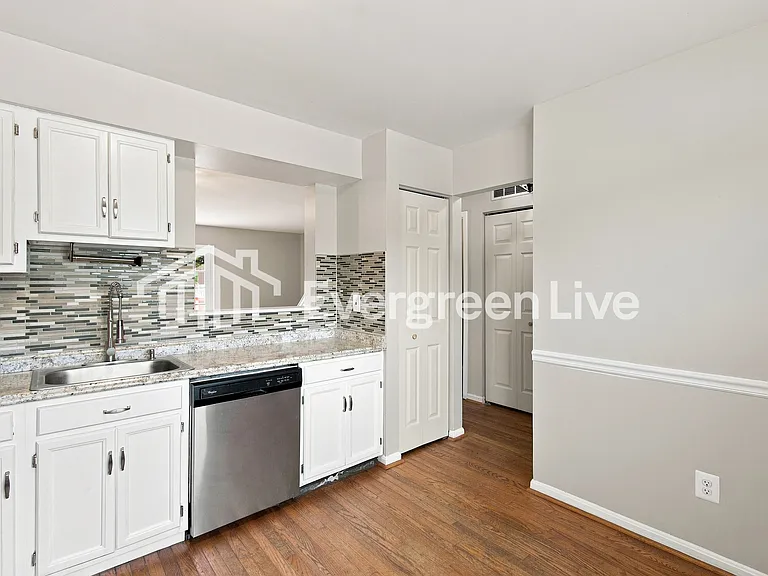 13 Hardwood Dr — Photo 7