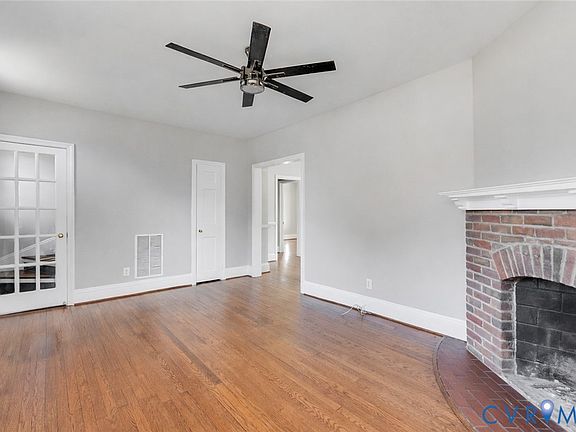 4th image of 1007 W 48th St