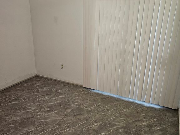 4th image of 614 W Commercial Ave APT 2
