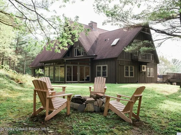 13 Conster Road, East Chatham, NY 12060
