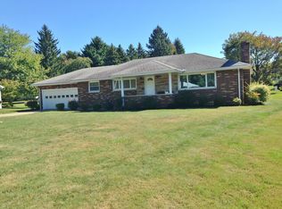 1895 Massillon Rd, Akron, OH 44312