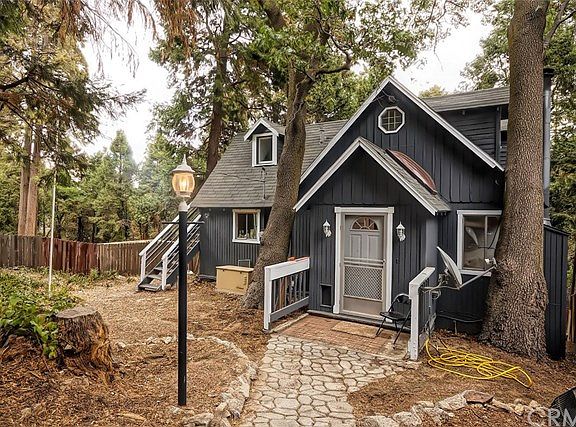 2nd image of 23687 Scenic Dr