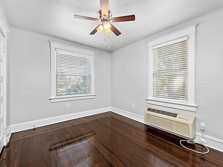 4244 Terrace St — Photo 39