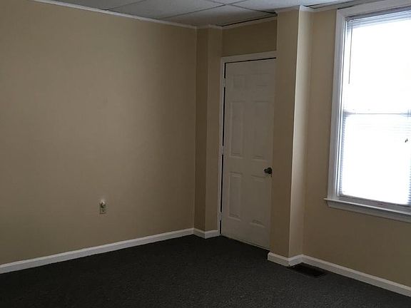 4th image of 353 N 2nd St