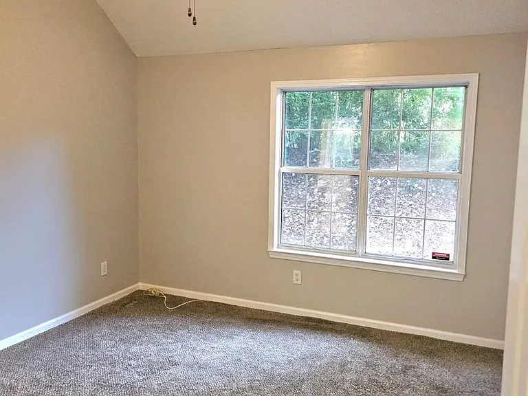 152 S Fairfield Dr — Photo 19