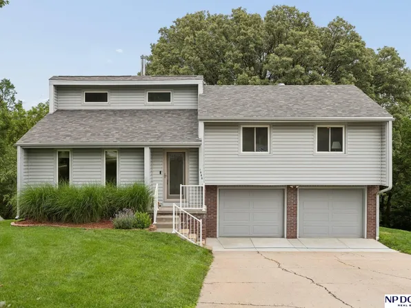 1909 N Ridge Dr, Plattsmouth, NE 68048