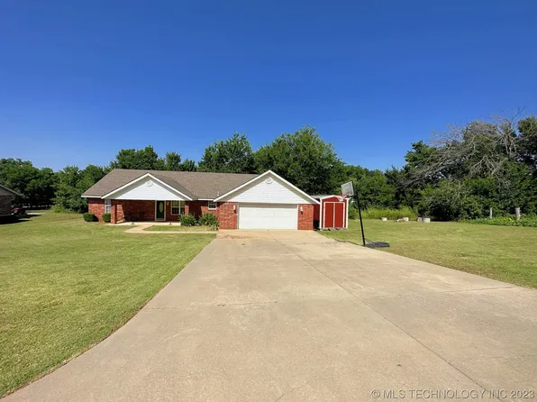 120 Lynwood Ln, Gore, OK 74435