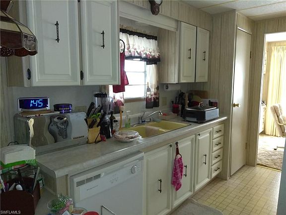 4th image of 2782 Wedgewood Dr
