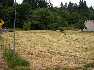 2nd image of 107 Clark Creek Rd