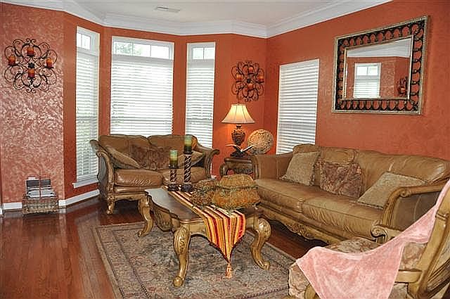 1st image of 6211 Crown Hill Dr