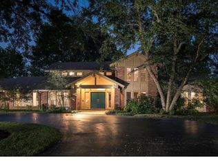 1260 Royal Glen Dr, Saint Louis, MO 63131