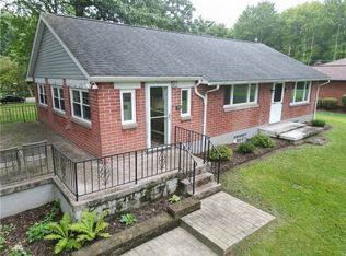 116 N Breezewood Dr, Butler, PA 16001