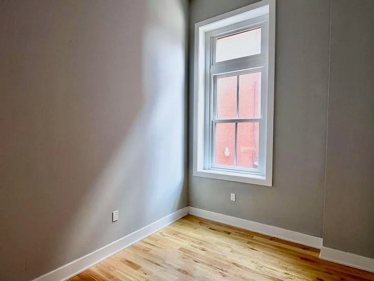 1521-23 W Girard Ave #201 — Photo 9