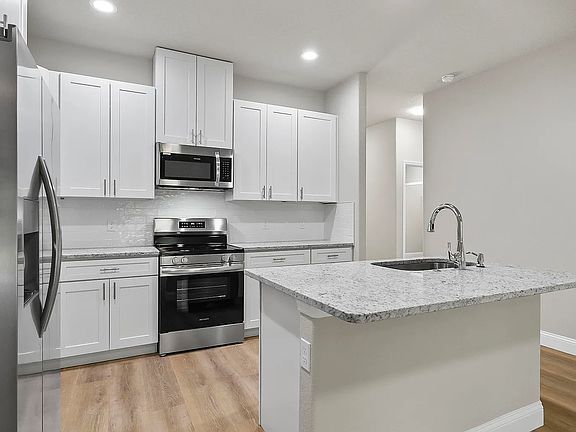 4th image of 5 Flemingwood Ln #A