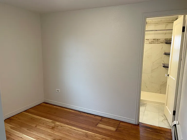 624 Knox Ct #4 — Photo 17