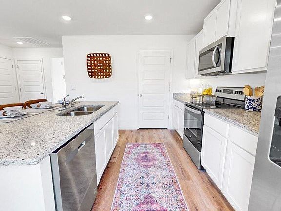 7th image of this home