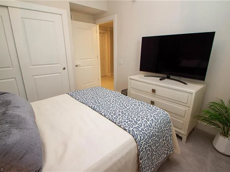 172 Indies Dr E #8-102 — Photo 27