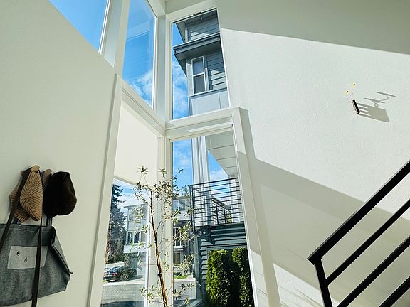 5th image of 7808 NE 123rd Ct #7808