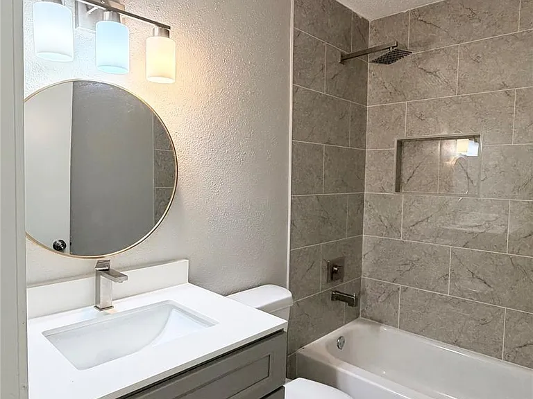 7202 S Dairy Ashford Rd — Photo 19