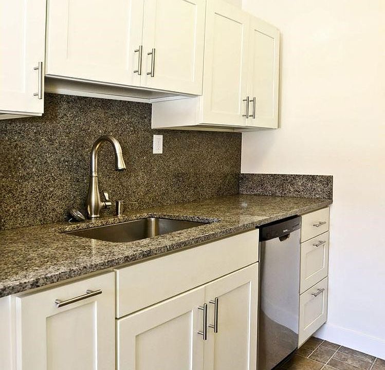 Mulholland Apartment Rentals Seattle, WA Zillow