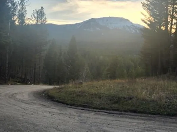 4911 Alpenglow Way, Island Park, ID 83429