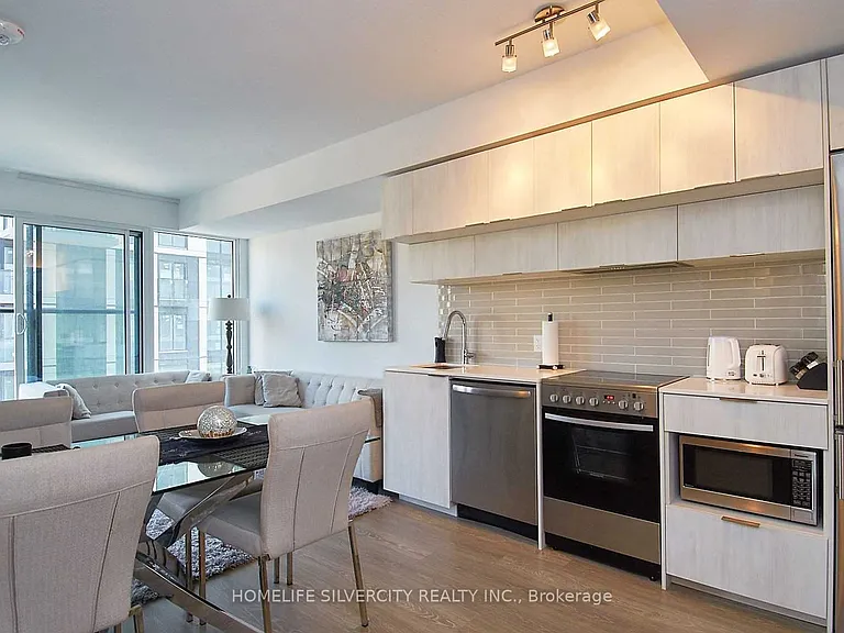 181 Dundas St E #4511 — Photo 6