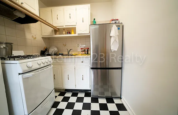 Rented by Sterling Realty Solution Inc | media 3