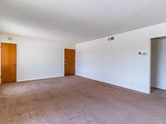 5th image of 10644 Bloomfield St APT 3