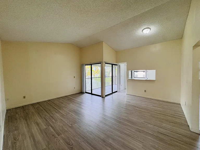 1149 Independence Trl — Photo 13