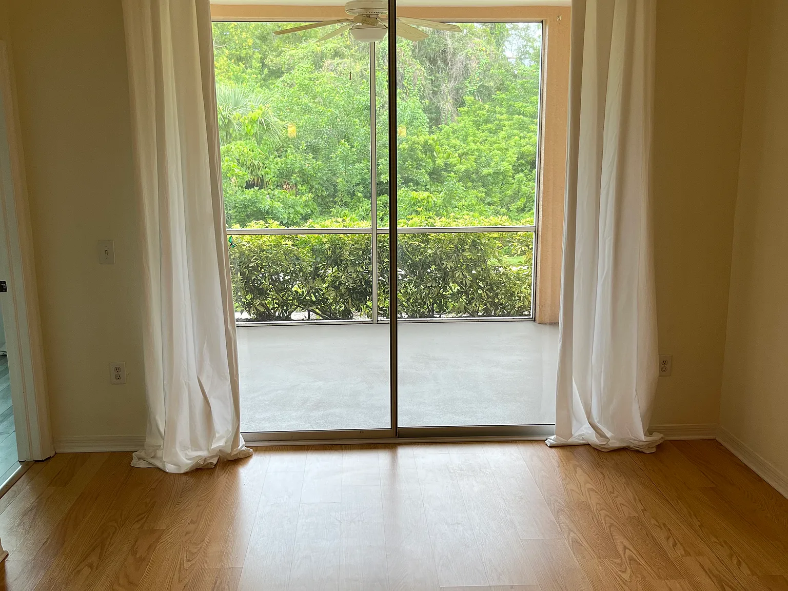 1 bed, 829 sqft, $1,700 — Photo 3