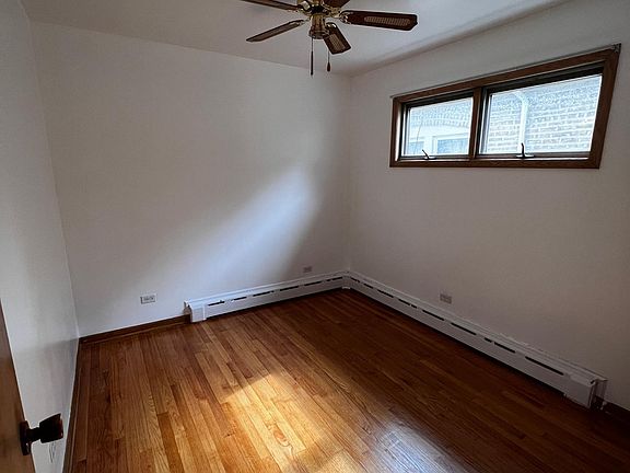 5th image of 4937 W Schubert Ave #U1