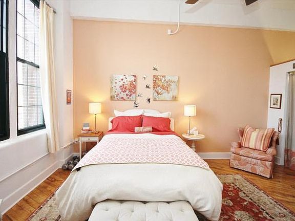 3rd image of 203-200 Lincoln Ave #203