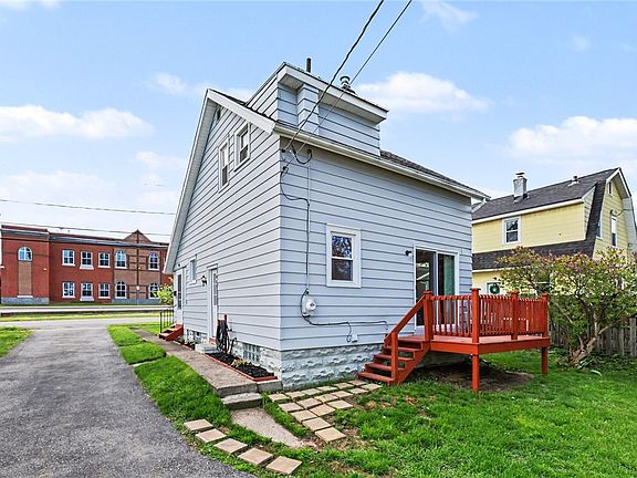 2nd image of 108 Point Pleasant Rd