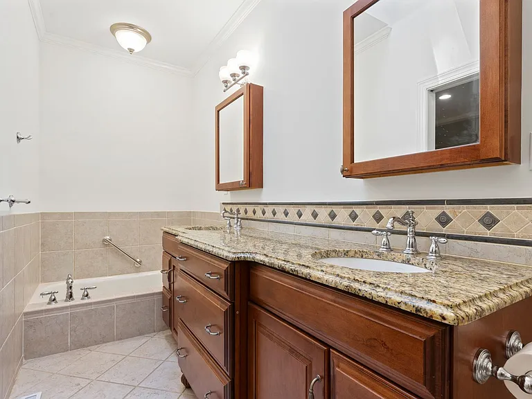 5419 Valinda Dr — Photo 16