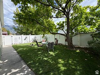 3rd image of 10492 S Columbine Way E