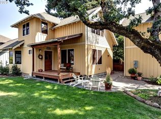 1806 Columbia St, Hood River, OR 97031