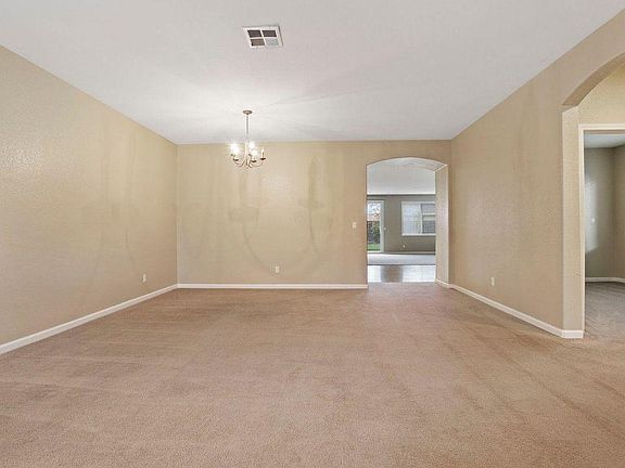 5th image of 322 Summer Phlox Ln