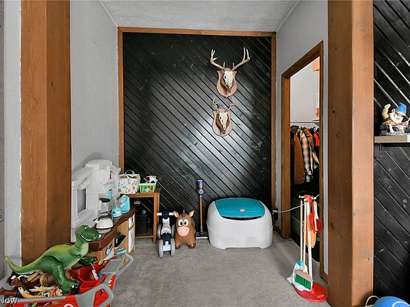 5th image of 125 Beaver St