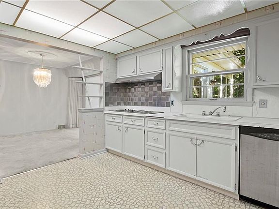 5th image of 3470 Kingston Ln