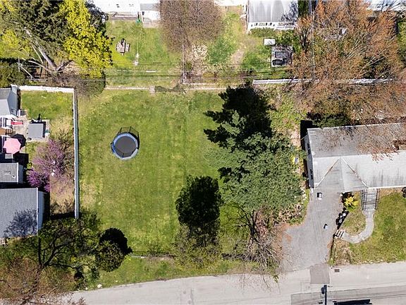 3rd image of 7 Cambridge Ave