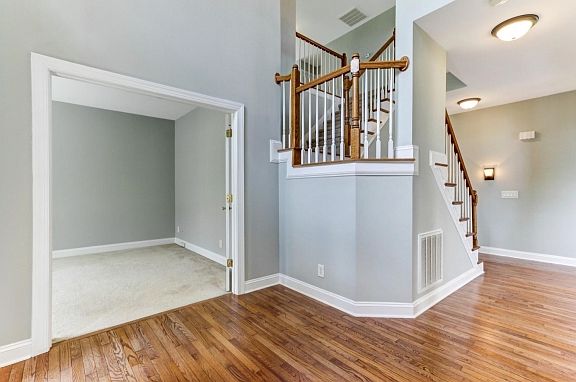 3rd image of 1105 Providence Ct