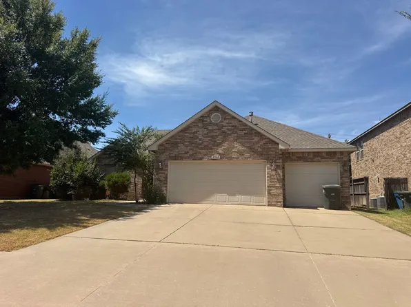 2909 Marigold Ln, Edmond, OK 73013