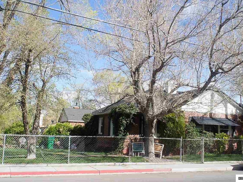 2nd image of 394 W Arroyo St