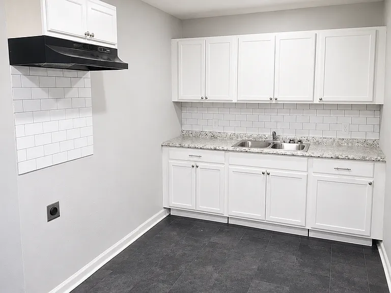 4359 Ford Rd — Photo 6