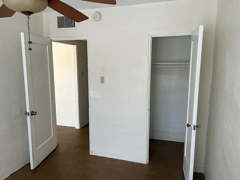 2034 W Cypress St — Photo 14